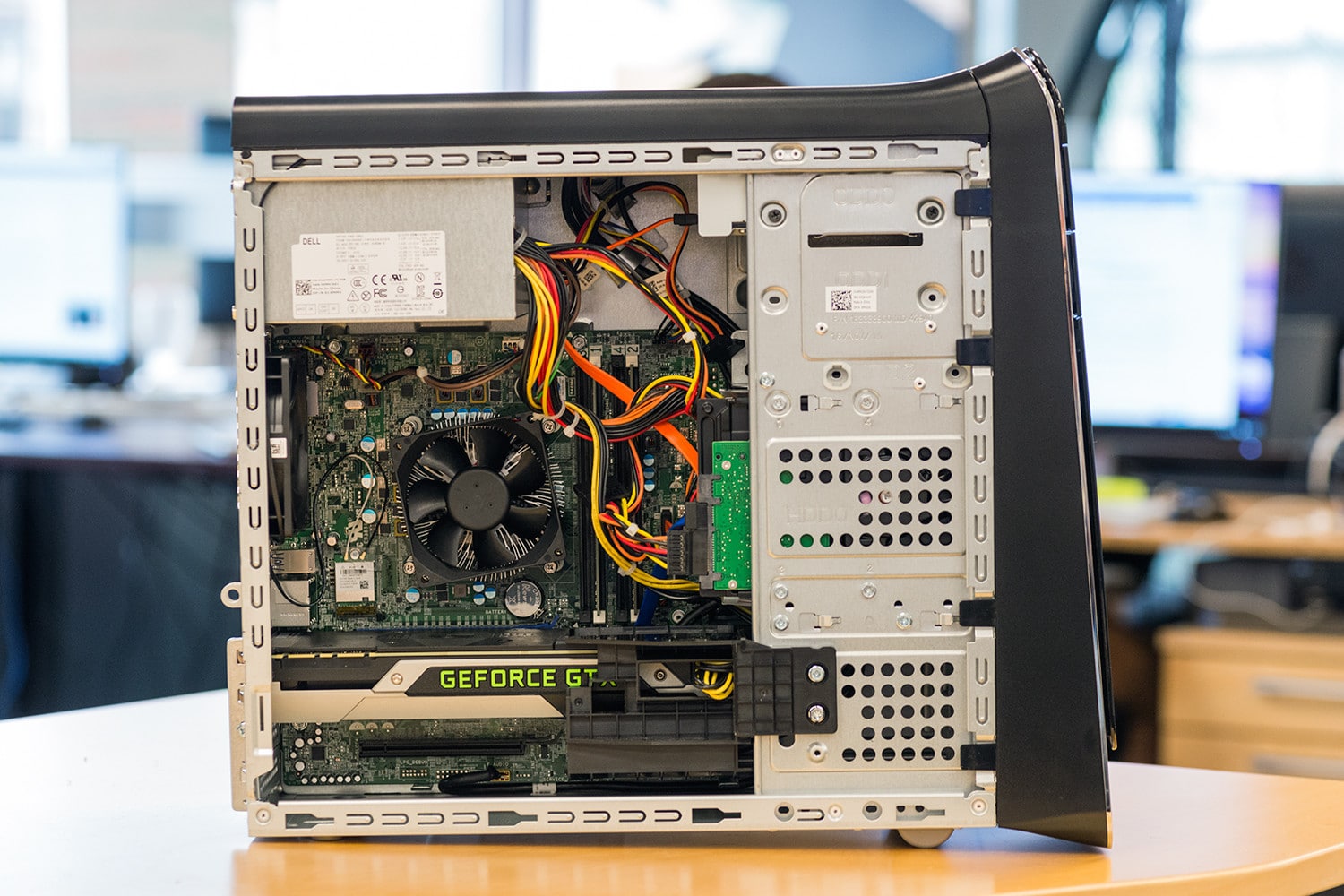 Which should I buy? Laptop or Desktop? Laptop Study