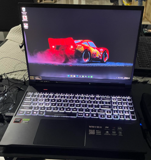 Acer Nitro V 16S AI SolidWorks Laptop